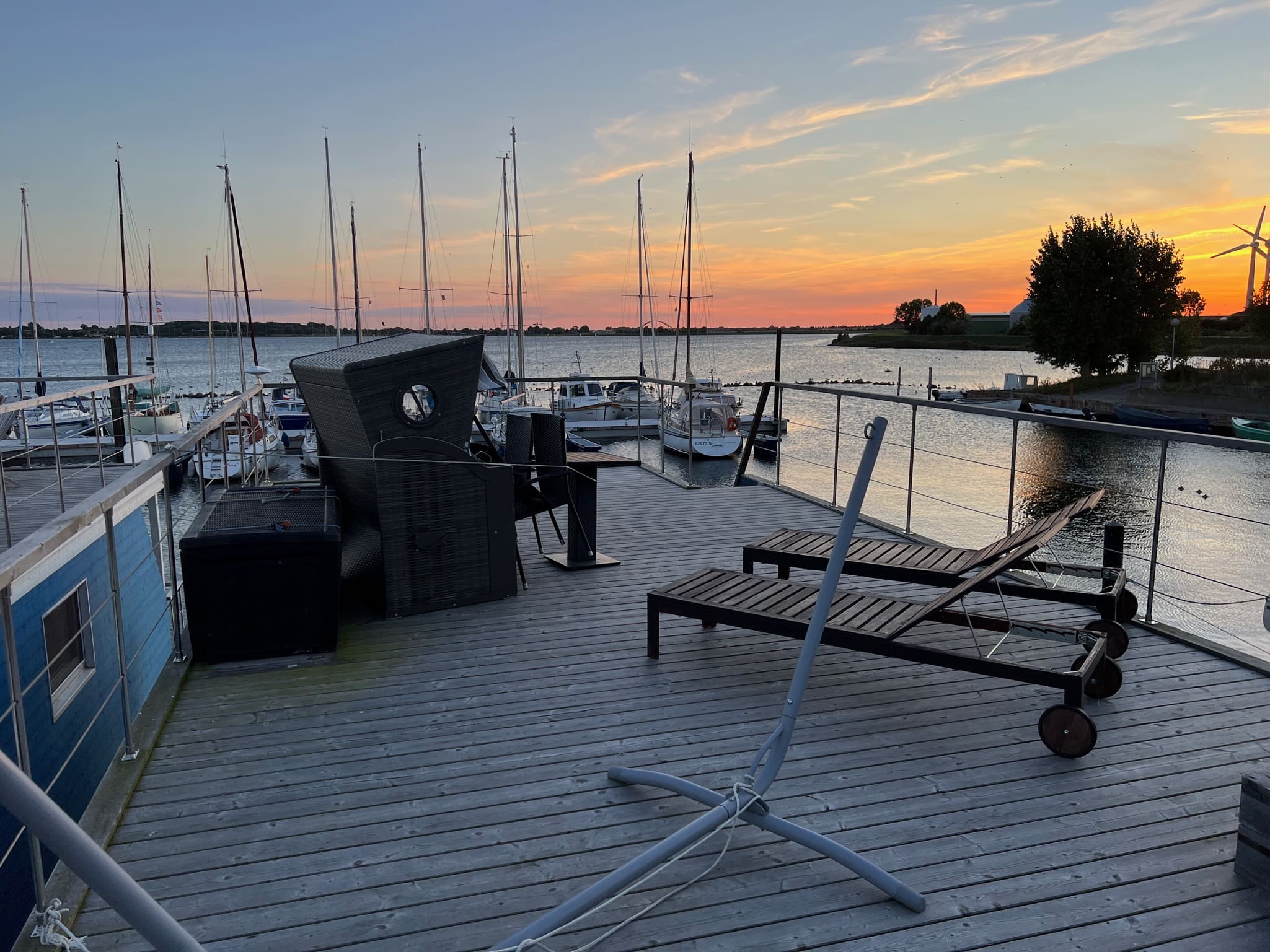 Sonnenuntergang Fehmarn Hausboote